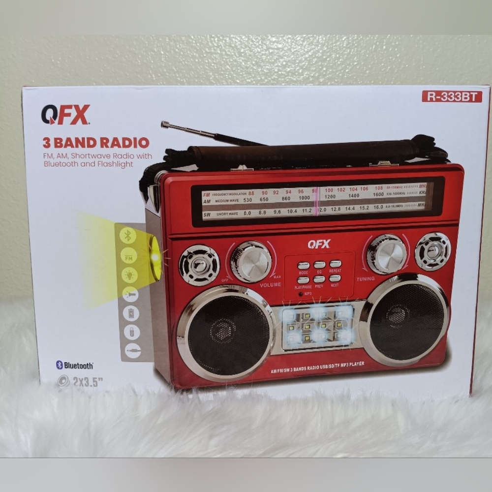 Red 3 Band Radio with Bluetooth and Flashlight